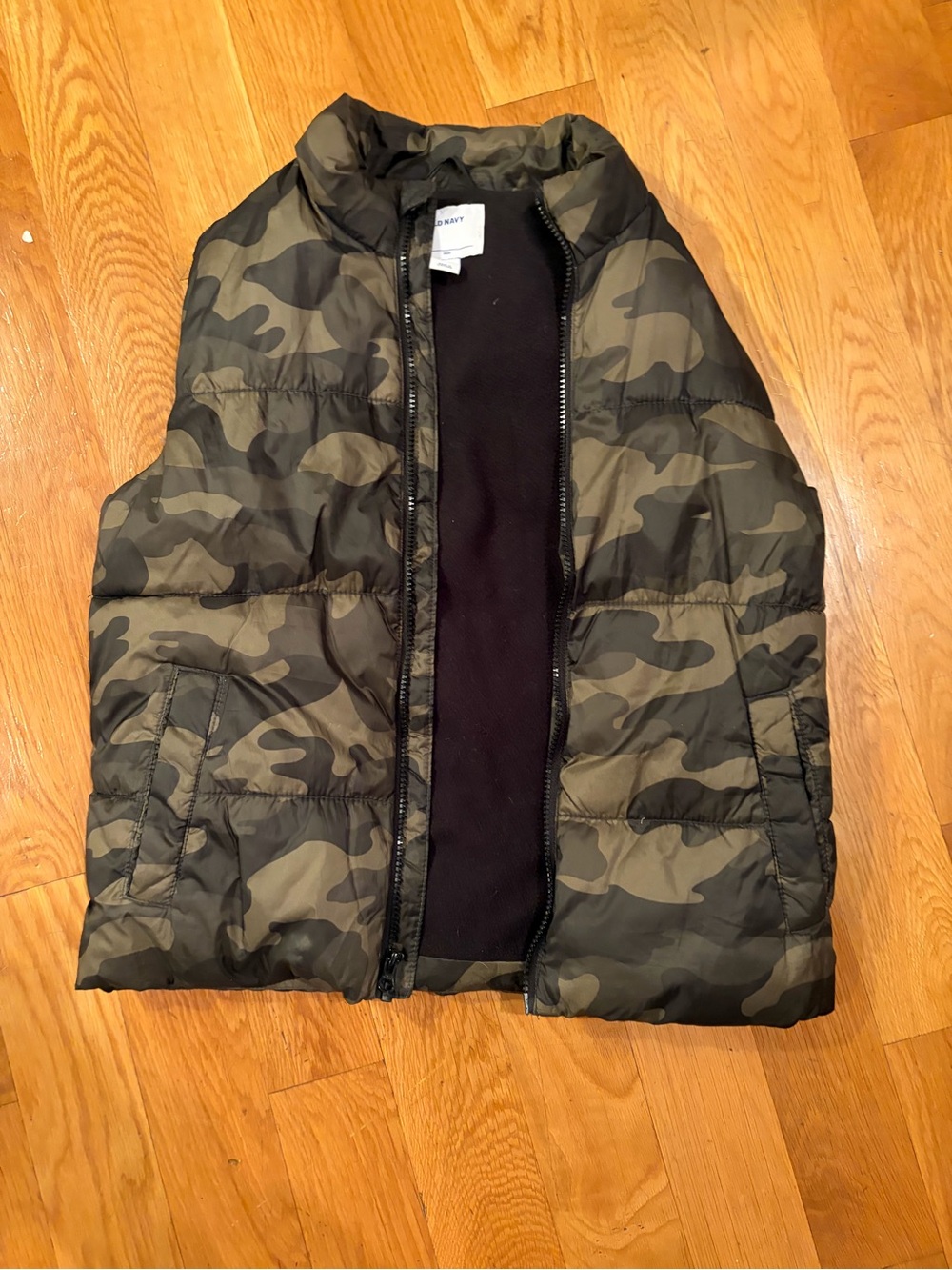 Kids unisex Camouflage Puffer Vest - Olive Camo